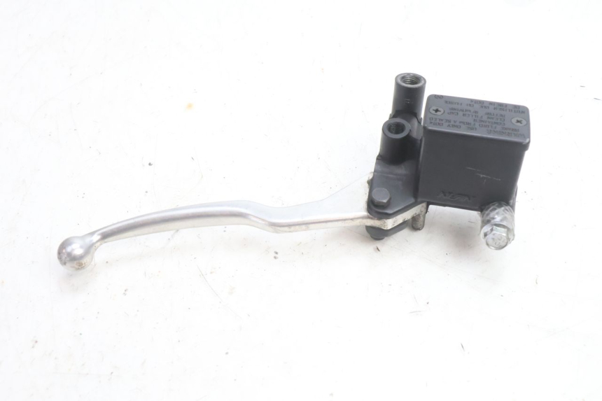 photo de MAITRE CYLINDRE AVANT SUZUKI BURGMAN 125 (2007 - 2014) - Points de fixation