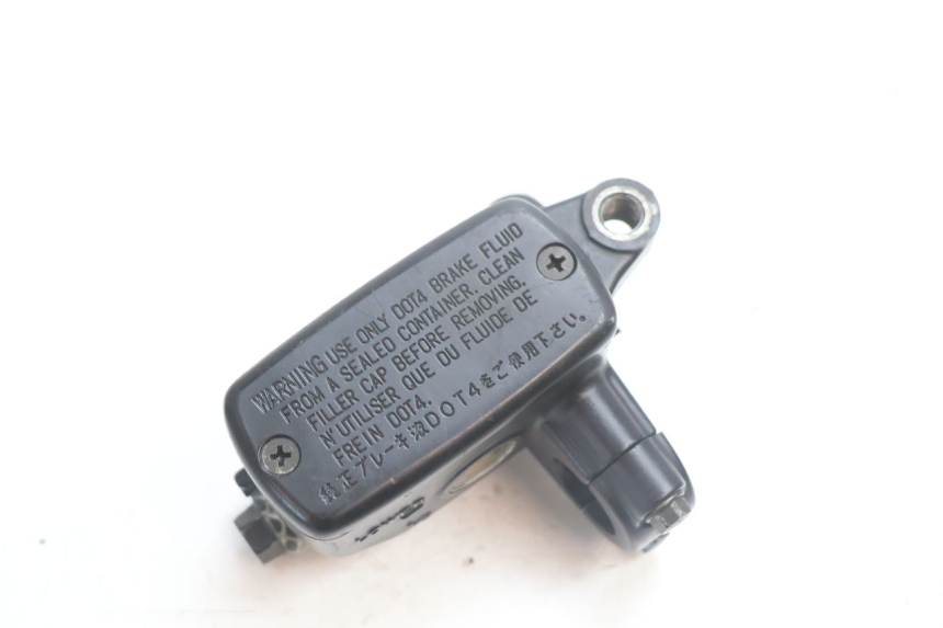 photo de MAITRE CYLINDRE AVANT HONDA CB F HORNET 600 (2005 - 2006) - Détail de la pièce
