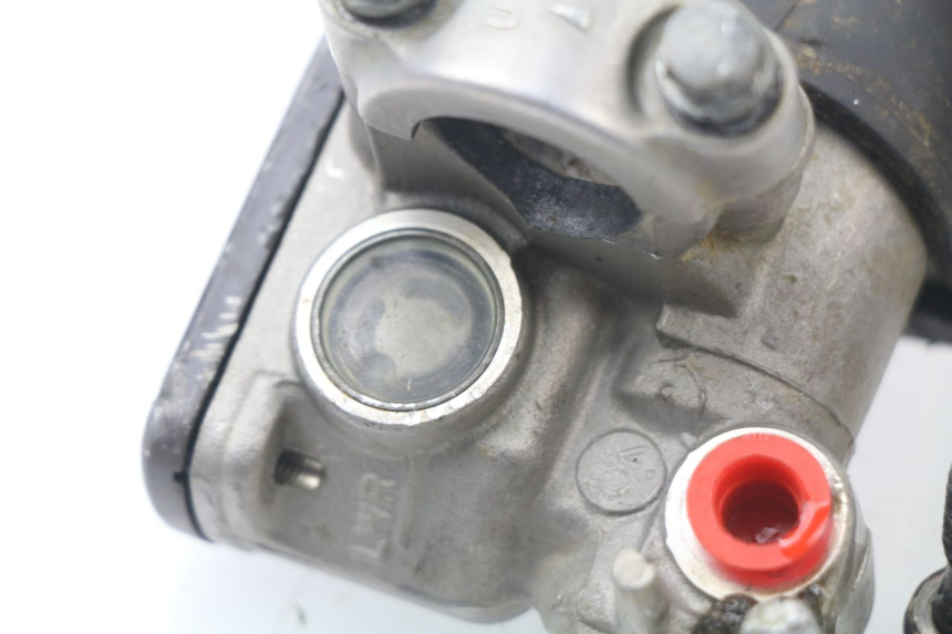 photo de MAITRE CYLINDRE AVANT HONDA CR 125 (2000 - 2001) - Zoom état d’usage