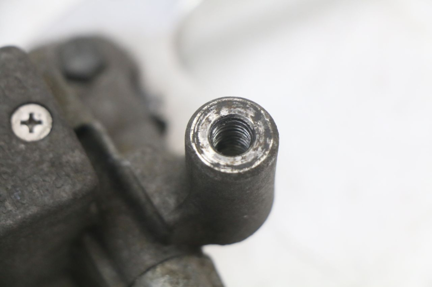 photo de MAITRE CYLINDRE AVANT YAMAHA CYGNUS X 125 (2004 - 2007) - Autre angle de vue