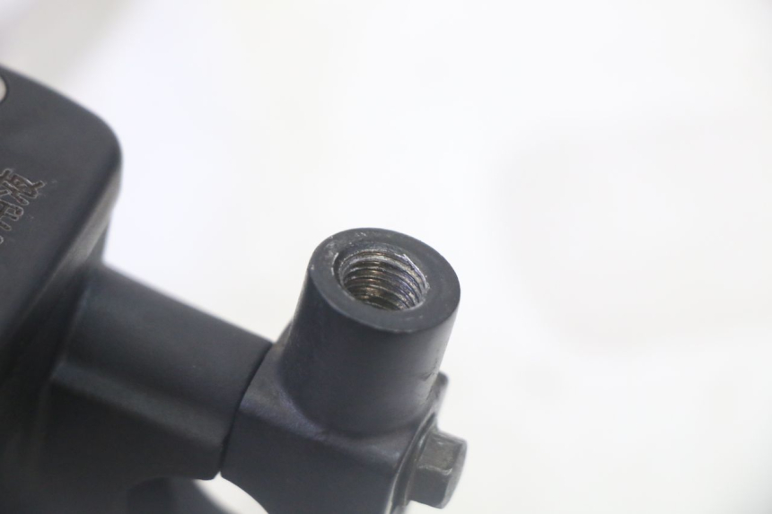 photo de MAITRE CYLINDRE AVANT KYMCO DINK STREET 125 (2009 - 2014) - Autre angle de vue