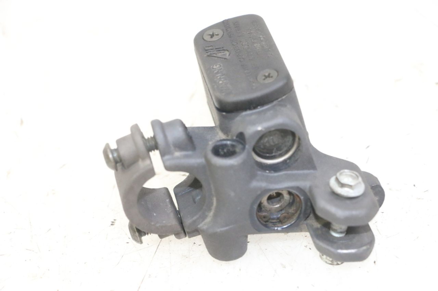 photo de MAITRE CYLINDRE AVANT PEUGEOT ELYSTAR 125 (2002 - 2007)