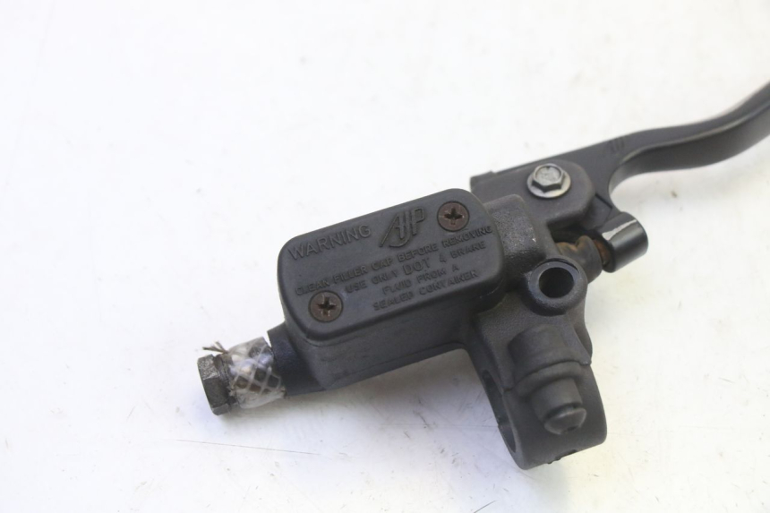 photo de MAITRE CYLINDRE AVANT PEUGEOT ELYSTAR 50 (2002 - 2014)