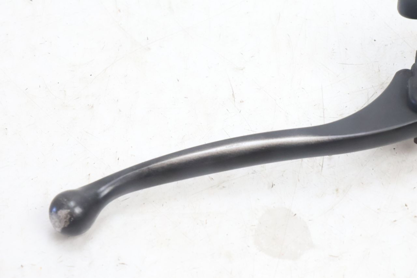 photo de MAITRE CYLINDRE AVANT HONDA FES PANTHEON 2T 125 (1998 - 2002) - Points de fixation