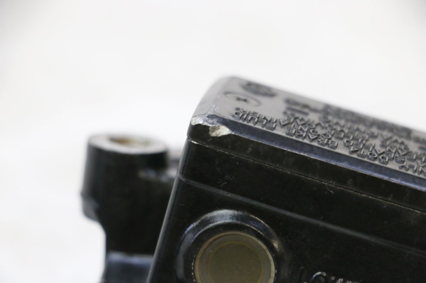 photo de MAITRE CYLINDRE AVANT YAMAHA FZ6 N FAZER 600 (2004 - 2006)