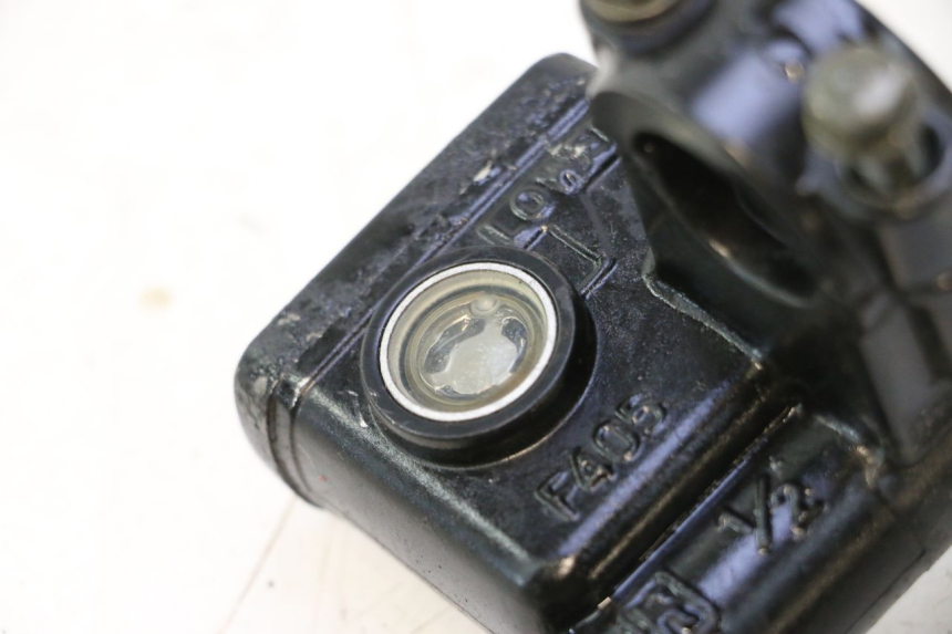 photo de MAITRE CYLINDRE AVANT KYMCO GRAND DINK 125 (2008 - 2014) - Autre angle de vue