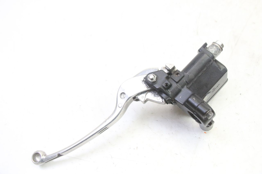 photo de MAITRE CYLINDRE AVANT SUZUKI GSR 750 (2011 - 2017)