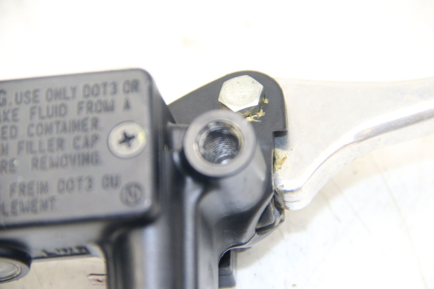 photo de MAITRE CYLINDRE AVANT HONDA VISION NSC R 50 (2013 - 2015)