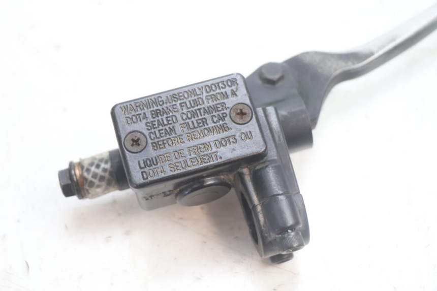 photo de MAITRE CYLINDRE AVANT PEUGEOT KISBEE 2T 50 (2010 - 2017) - Détail de la pièce
