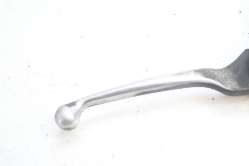 photo de MAITRE CYLINDRE AVANT PEUGEOT KISBEE 2T 50 (2010 - 2017) - Gros plan technique
