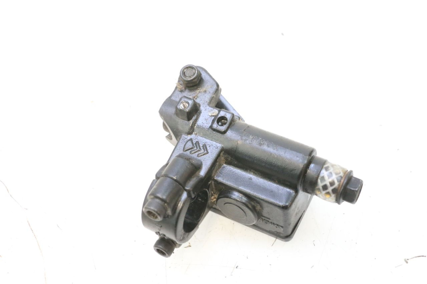 photo de MAITRE CYLINDRE AVANT PEUGEOT KISBEE 4T 50 (2018 - 2022) - Autre angle de vue