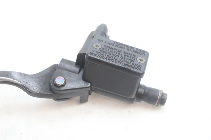 photo de MAITRE CYLINDRE AVANT PEUGEOT KISBEE 4T 50 (2010 - 2017) - Vue d’ensemble
