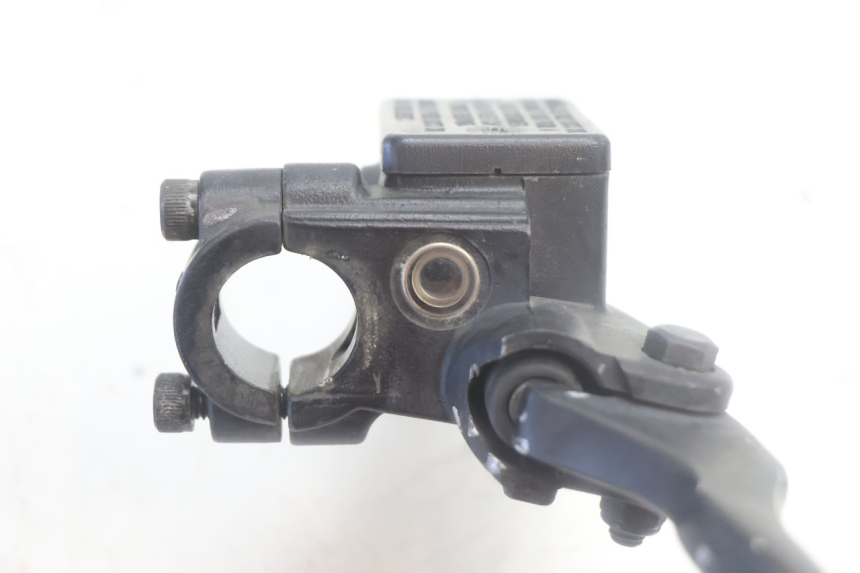 photo de MAITRE CYLINDRE AVANT PEUGEOT KISBEE 4T 50 (2018 - 2022) - Vue d’ensemble