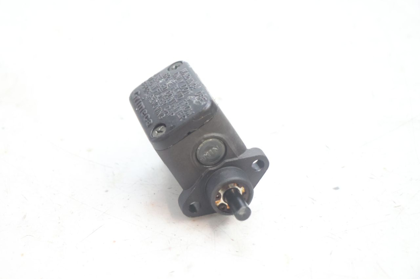 photo de MAITRE CYLINDRE AVANT MBK MACH G AC 50 (2002 - 2014) - Autre angle de vue
