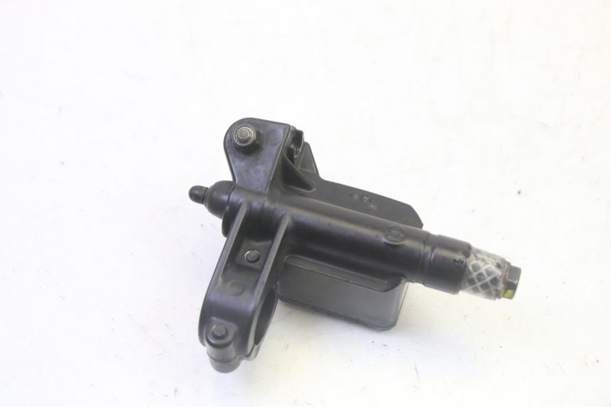 photo de MAITRE CYLINDRE AVANT PIAGGIO MP3 LT 300 (2010 - 2016) - Vue d’ensemble