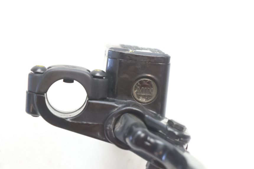 photo de MAITRE CYLINDRE AVANT PIAGGIO MP3 LT 300 (2010 - 2016) - Autre angle de vue