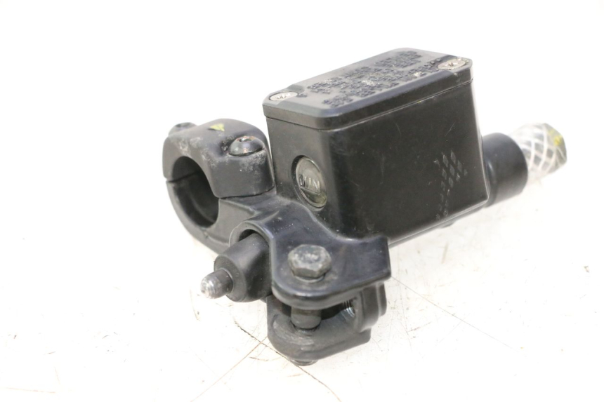 photo de MAITRE CYLINDRE AVANT PIAGGIO MP3 125 (2006 - 2014) - Zoom état d’usage