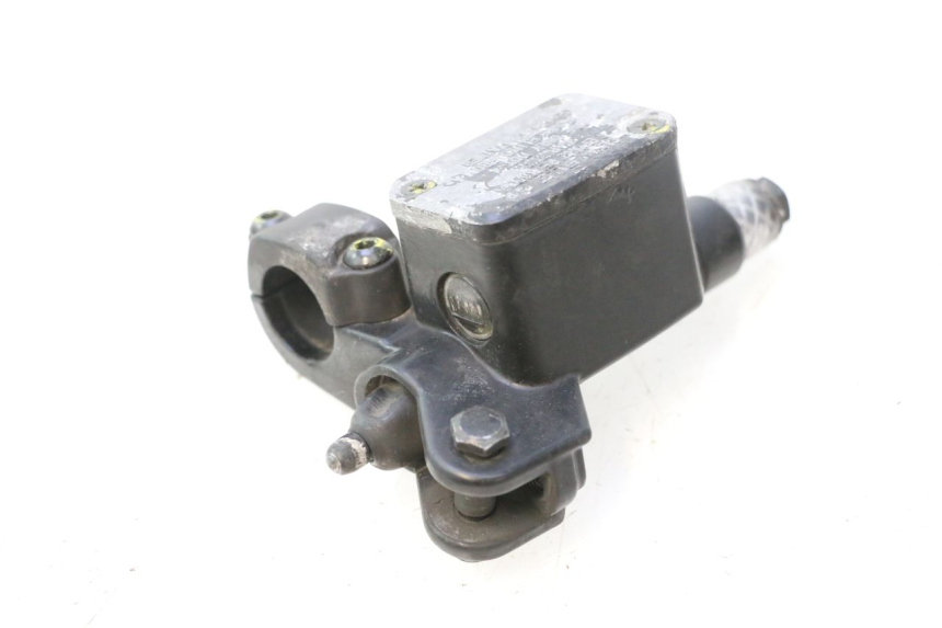 photo de MAITRE CYLINDRE AVANT PIAGGIO MP3 500 (2011 - 2015) - Points de fixation