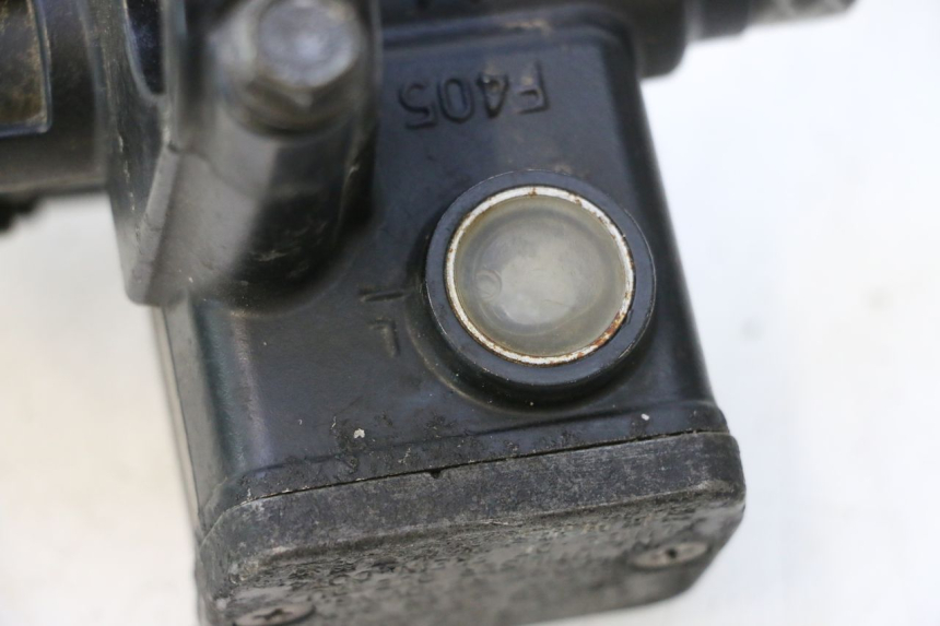 photo de MAITRE CYLINDRE AVANT KYMCO MXU R 250 (2004 - 2010) - Zoom état d’usage