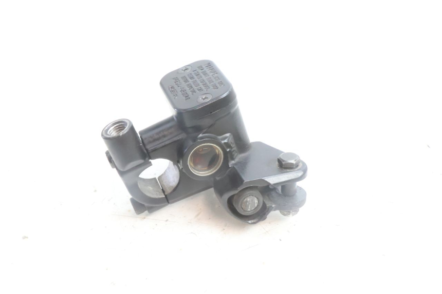 photo de MAITRE CYLINDRE AVANT YAMAHA N-MAX NMAX 125 (2021 - 2024) - Autre angle de vue