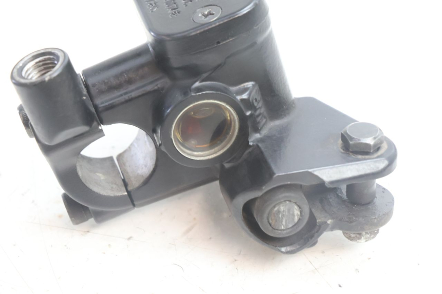 photo de MAITRE CYLINDRE AVANT YAMAHA N-MAX NMAX 125 (2021 - 2024) - Vue d’ensemble