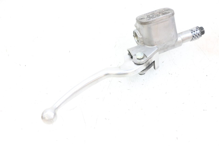 photo de MAITRE CYLINDRE AVANT YAMAHA NEO'S CORE 1 (2022 - 2026) - Points de fixation