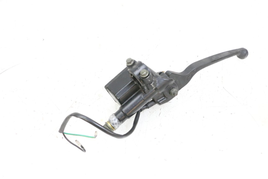 photo de MAITRE CYLINDRE AVANT JM MOTORS OLDIES GT 4T 50 (2018 - 2025) - Gros plan technique