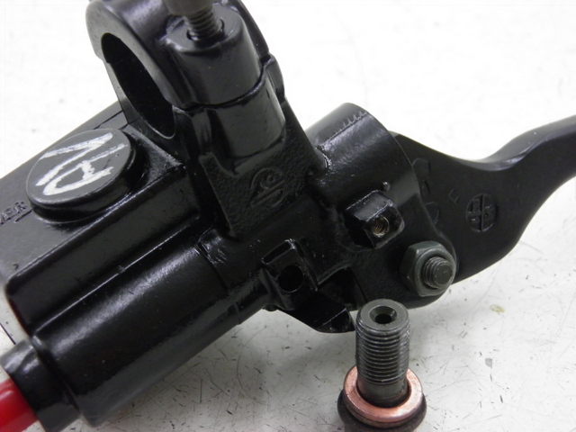 photo de MAITRE CYLINDRE AVANT PEUGEOT KISBEE 4T 50 (2010 - 2017)