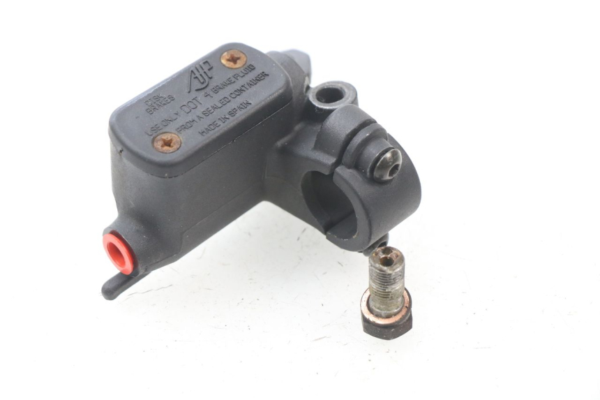 photo de MAITRE CYLINDRE AVANT PEUGEOT ZENITH 50 (1994 - 1999)