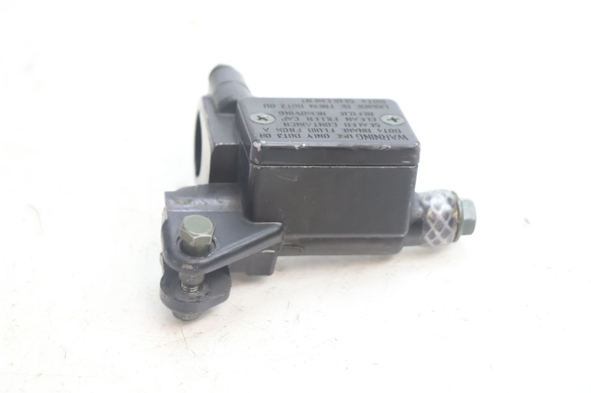 photo de MAITRE CYLINDRE AVANT VASTRO R-ONE 4T 50 (2014 - 2022) - Zoom état d’usage