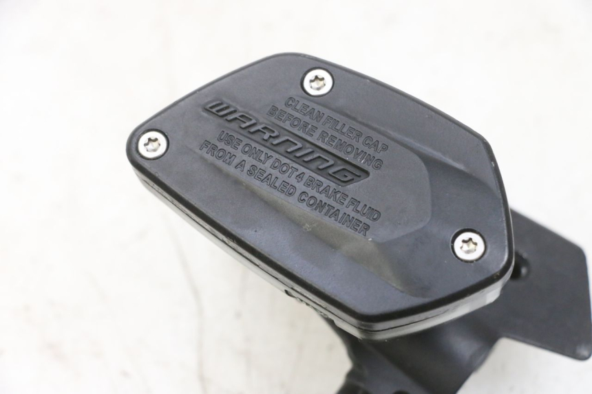 photo de MAITRE CYLINDRE AVANT BMW R RT ABS 1200 (2010 - 2014) - Zoom état d’usage