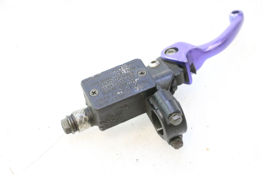 photo de MAITRE CYLINDRE AVANT APOLLO RFZ 140 - Points de fixation