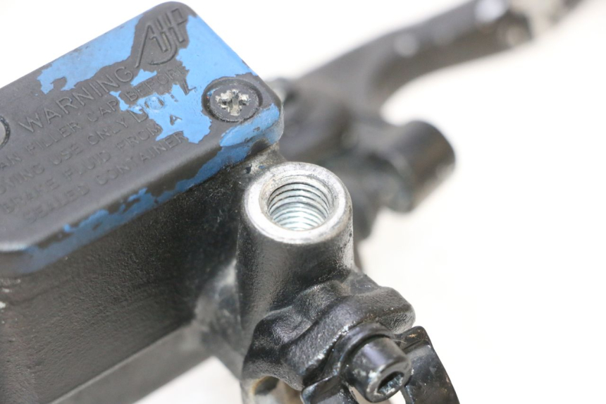 photo de MAITRE CYLINDRE AVANT PEUGEOT SATELIS COMPRESSOR K15 125 (2006 - 2009) - État de surface