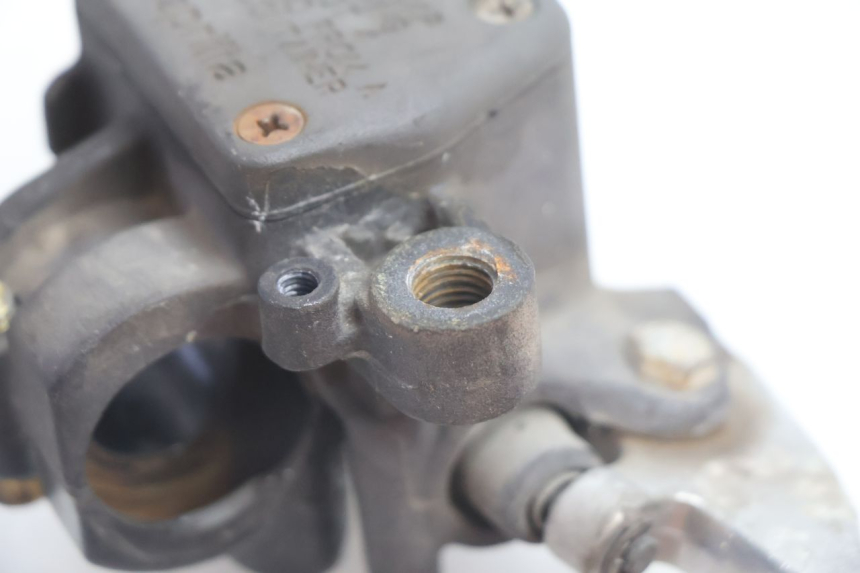 photo de MAITRE CYLINDRE AVANT APRILIA SCARABEO GT 125 (1999 - 2007) - Zoom état d’usage