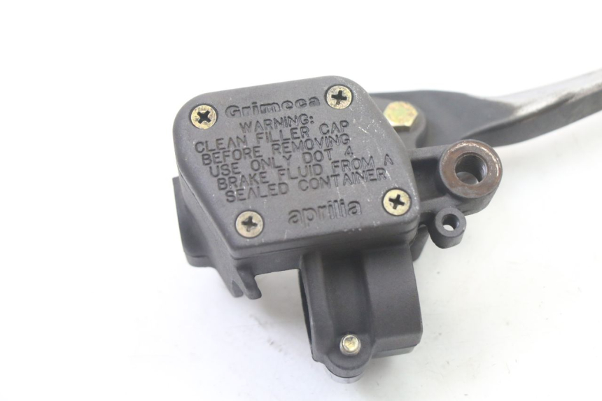 photo de MAITRE CYLINDRE AVANT APRILIA SCARABEO GT TOURING 125 (1999 - 2005)