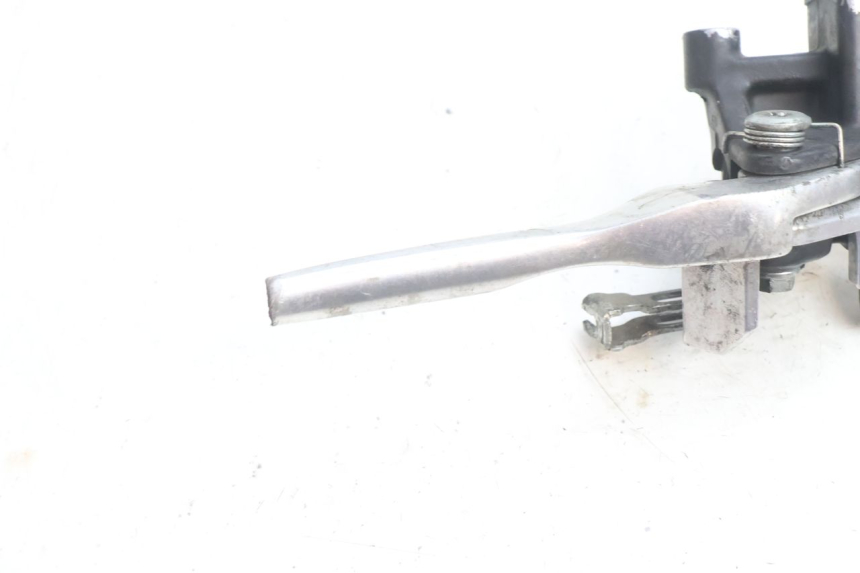photo de MAITRE CYLINDRE AVANT HONDA SH 125 (2001 - 2003) - Points de fixation