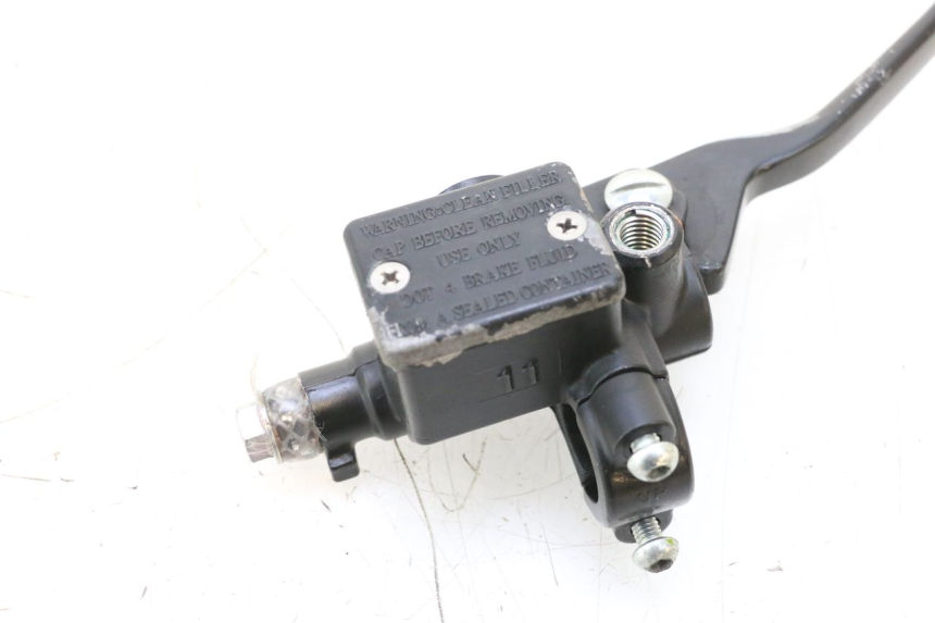 photo de MAITRE CYLINDRE AVANT APRILIA SR MOTARD 50 (2012 - 2018) - Détail de la pièce