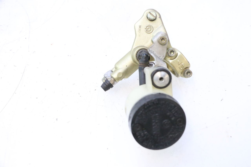 photo de MAITRE CYLINDRE AVANT DUCATI SS IE DS CARENEE 1000 (2002 - 2006) - État de surface