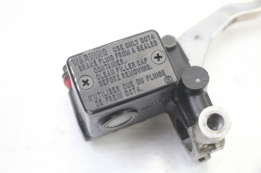 photo de MAITRE CYLINDRE AVANT SUZUKI BURGMAN 125 (2015 - 2017)