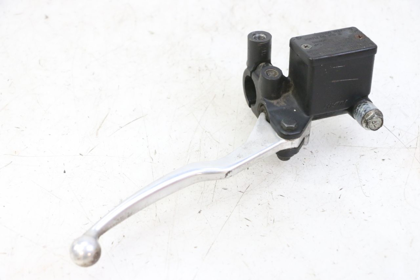 photo de MAITRE CYLINDRE AVANT SUZUKI BURGMAN 125 (2007 - 2014)