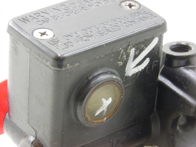 photo de MAITRE CYLINDRE AVANT SYM GTS 125 (2005 - 2008)