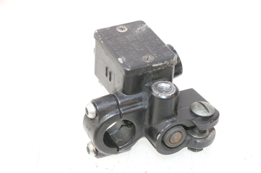 photo de MAITRE CYLINDRE AVANT PIAGGIO VESPA LX 2T 50 (2005 - 2013) - Vue d’ensemble