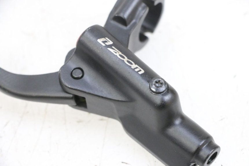 photo de MAITRE CYLINDRE AVANT DUALTRON VICTOR LIMITED 1