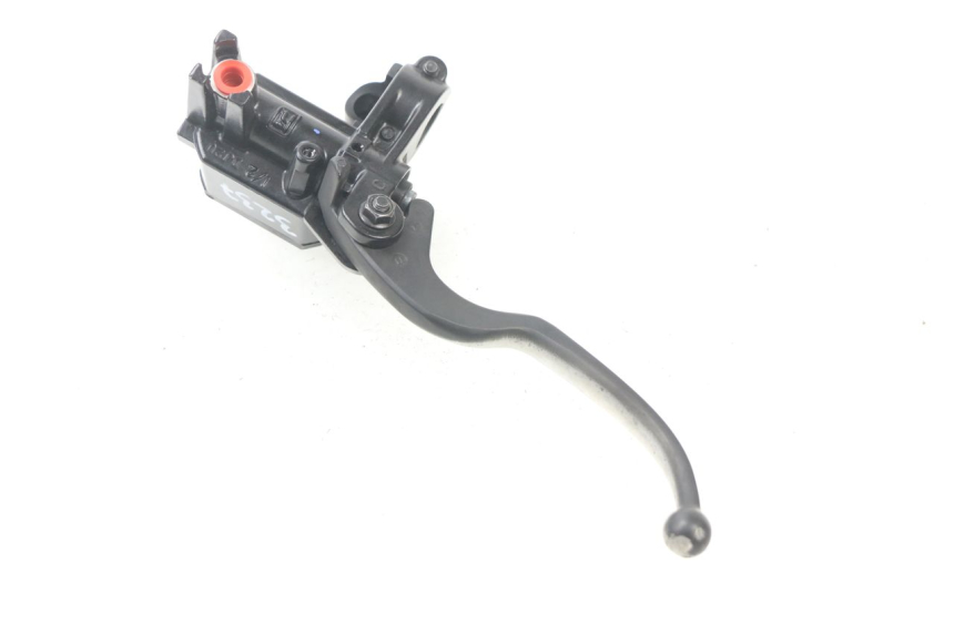 photo de MAITRE CYLINDRE AVANT YAMAHA XMAX X-MAX ABS 125 (2014 - 2016) - Autre angle de vue