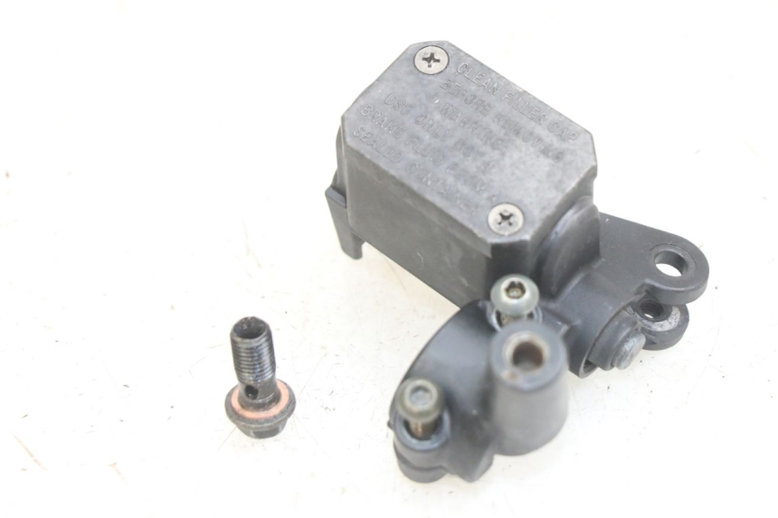 photo de MAITRE CYLINDRE AVANT YAMAHA X-MAX XMAX 250 (2006 - 2009)