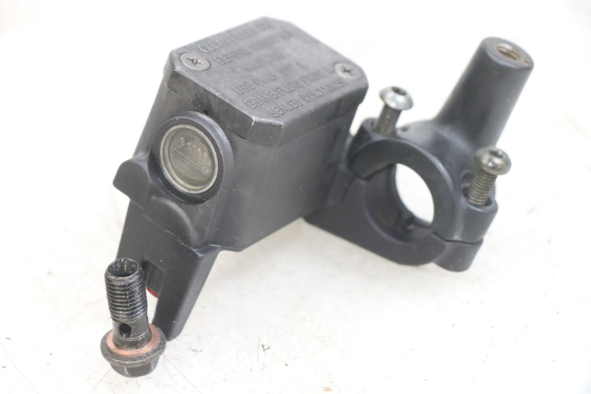 photo de MAITRE CYLINDRE AVANT YAMAHA X-MAX XMAX 250 (2006 - 2009)