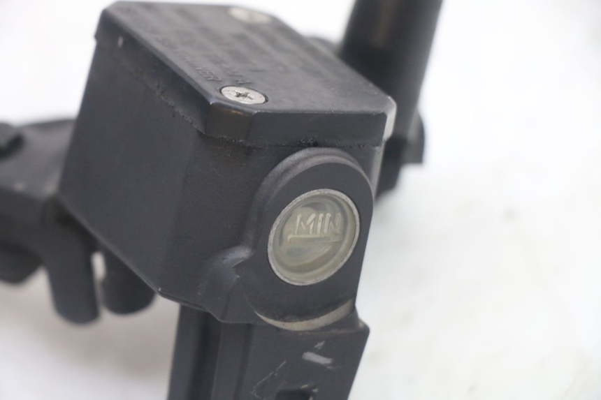 photo de MAITRE CYLINDRE AVANT YAMAHA X-MAX XMAX 125 (2010 - 2014)