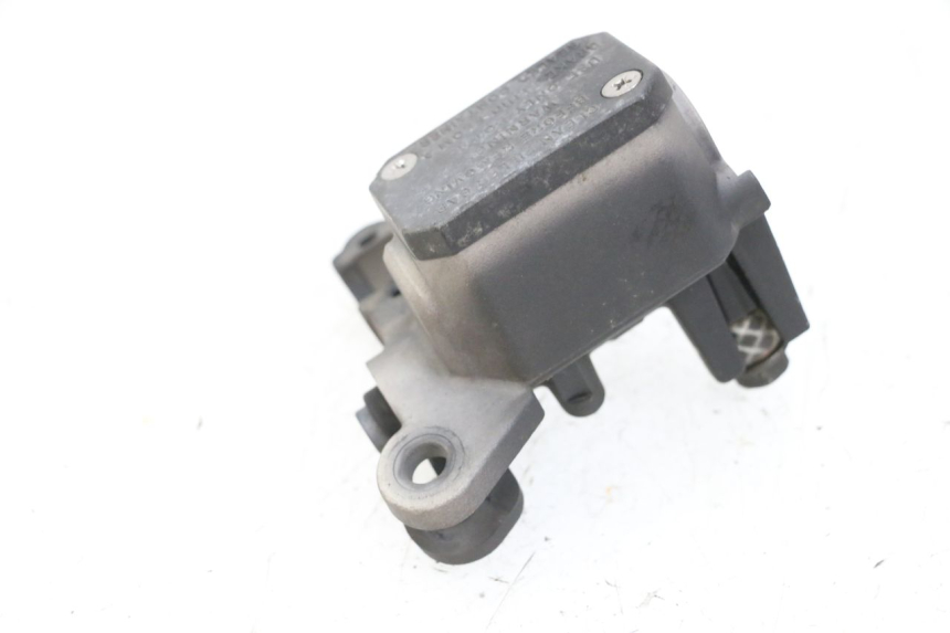 photo de MAITRE CYLINDRE AVANT YAMAHA X-MAX XMAX 125 (2010 - 2013) - Vue principale