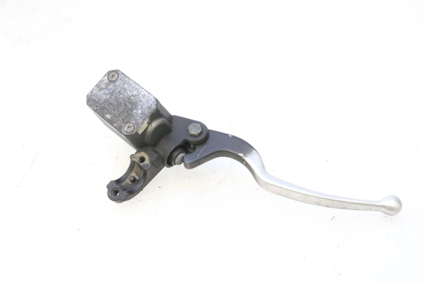 photo de MAITRE CYLINDRE AVANT YAMAHA XMAX X-MAX 125 (2006 - 2009) - Gros plan technique