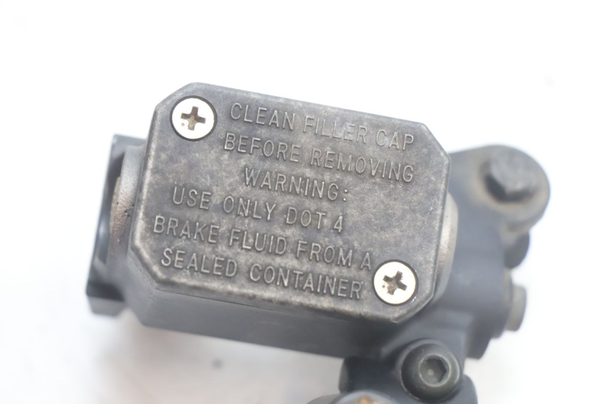 photo de MAITRE CYLINDRE AVANT YAMAHA XMAX X-MAX 125 (2006 - 2009) - Détail de la pièce